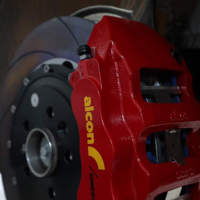 改装案例丨沃尔沃s60升级alconcar97六活塞刹车套件