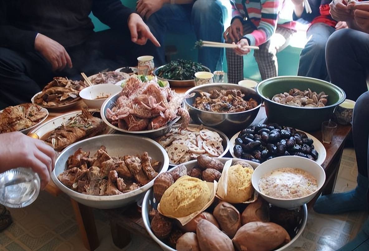 原创看完东北爷们的硬核下酒菜江西老表放下酒杯难怪他们能喝