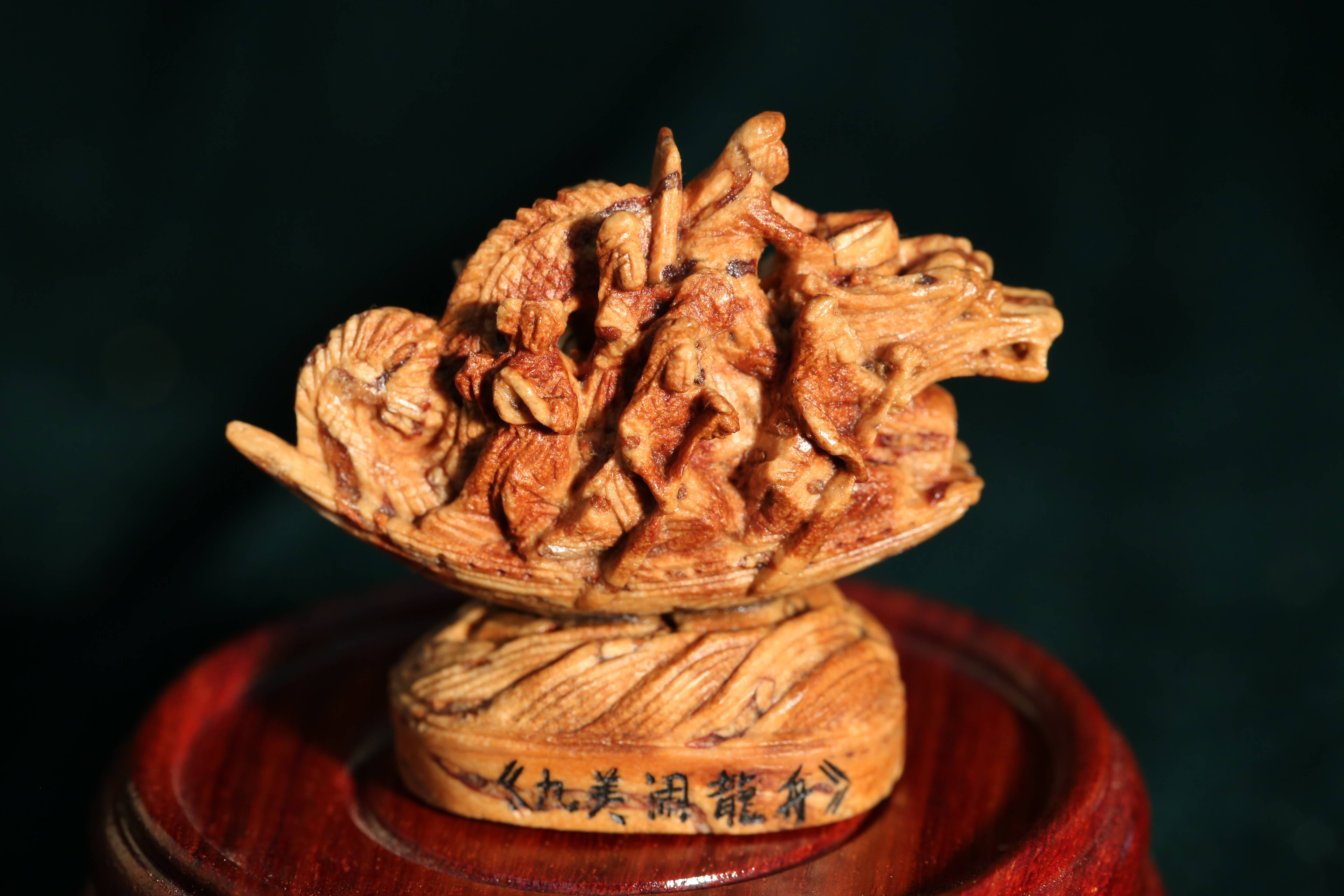 潍坊创建东亚文化之都丨核纳大千潍坊核雕艺术精品展