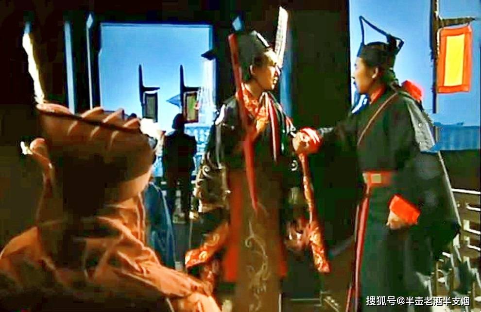 刘备关羽二十多年不肯放弃：左将军、宜城亭侯、豫州牧和汉寿亭侯是多大官爵？_曹操_王国相_刘豫州