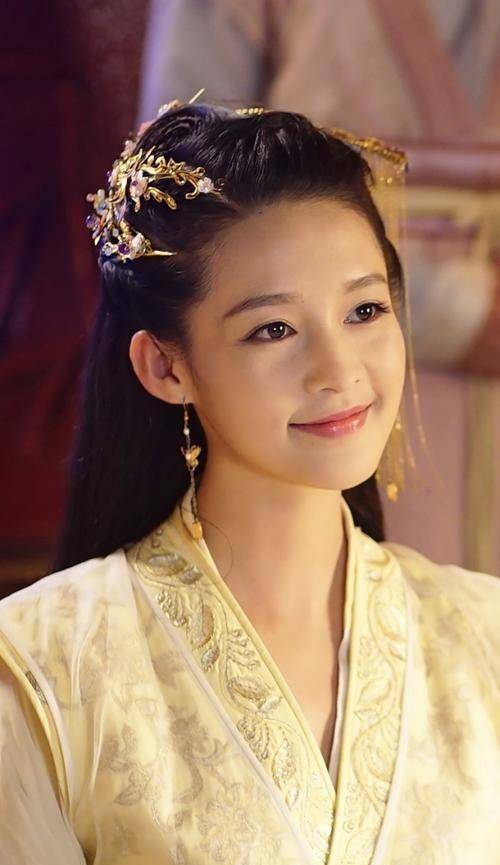 小红靠捧大红靠命这6位大红绝缘体女演员怎么捧都不行