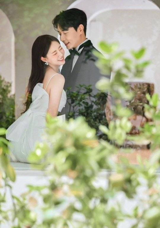神话Andy晒与妻子婚纱照 两人深情对视甜蜜惹人慕-搜狐大视野-搜狐新闻
