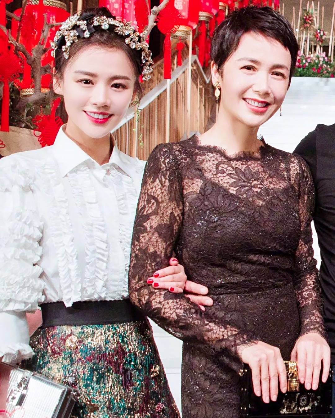 马思纯为张瑶新剧宣传,ip显示英国引热议,被曝已在当地购房定居