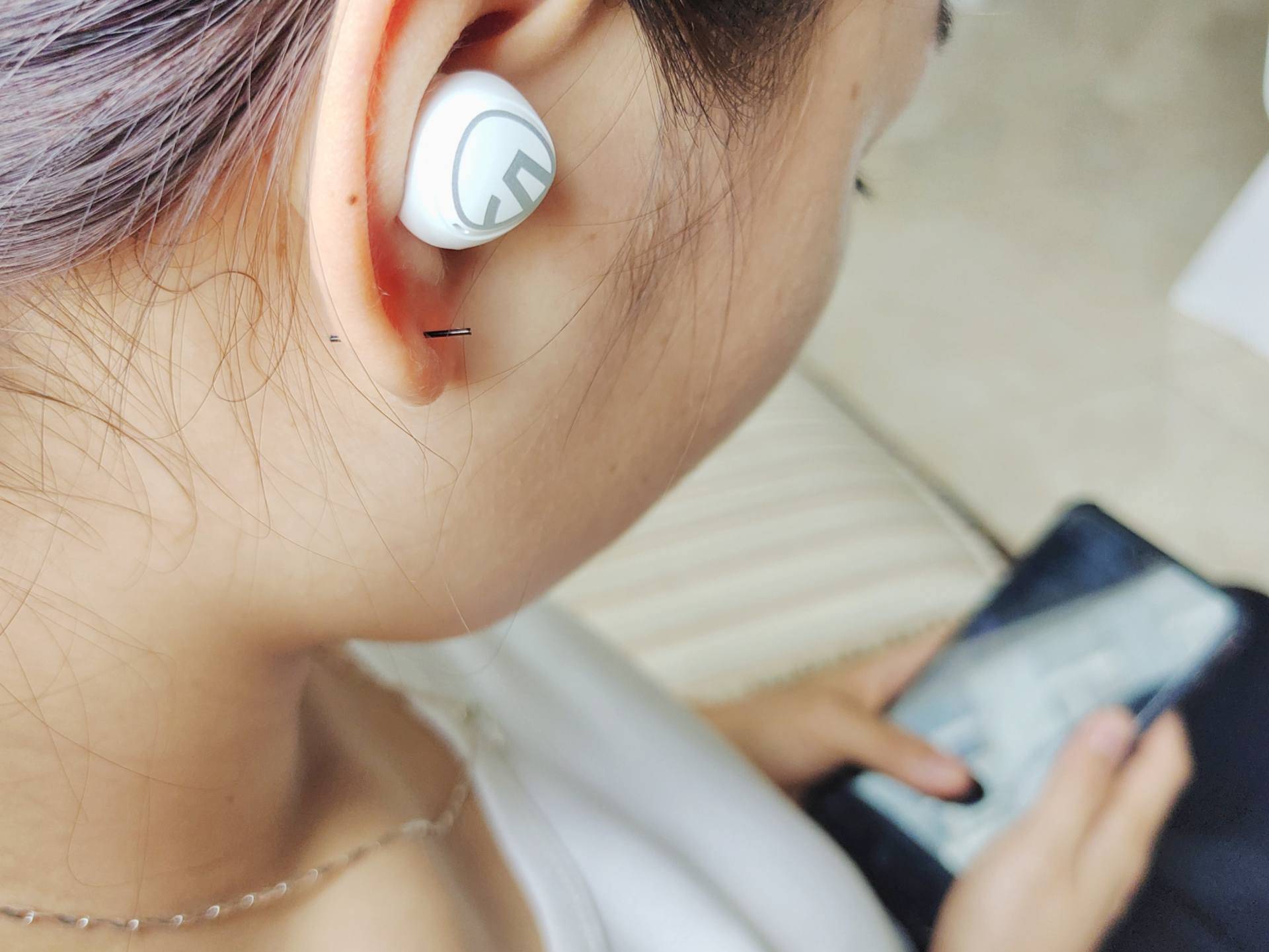 泥炭mini Pro耳机,最爱降噪功能,路途有音乐且安全