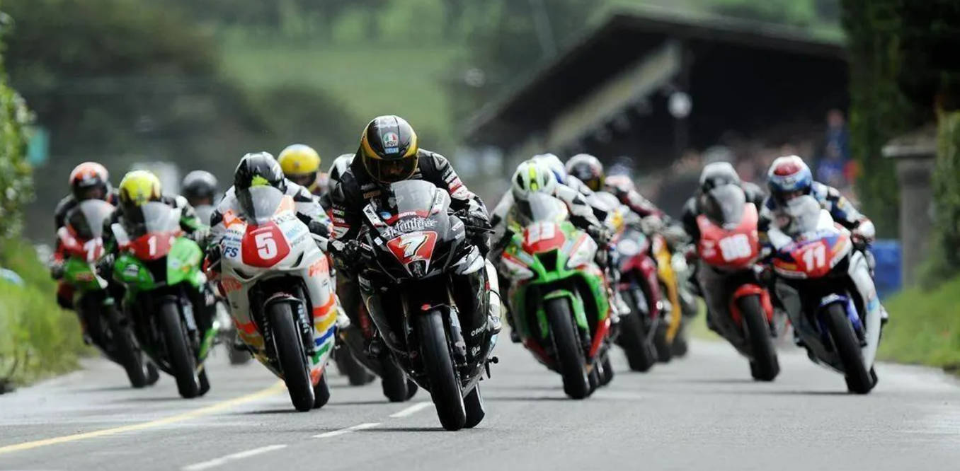 tt事故频发 52岁车手不幸身亡 拥有49次完赛纪录_戴维摩根_比赛_赛道