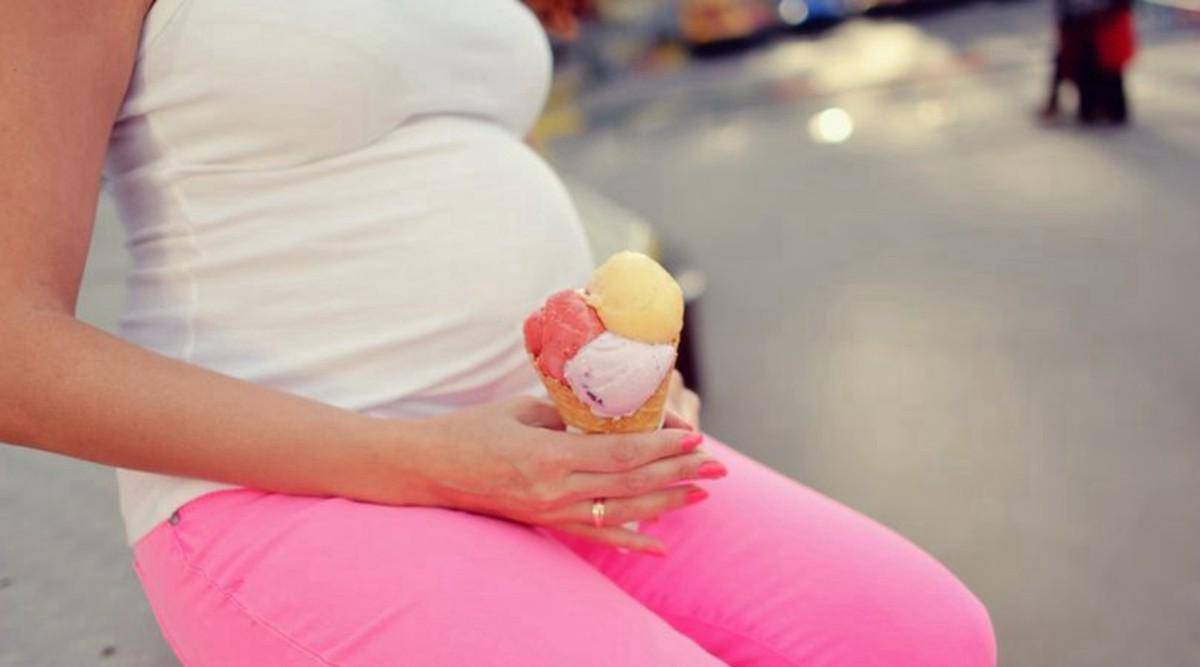 孕期孕妇吃冰淇淋会影响腹中的胎儿吗？知道答案后,孕妈被萌化了