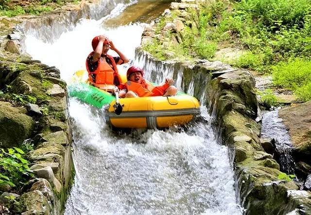 6月11日金顶山峡谷漂流激情开漂!门票 6.18元开始抢购啦!