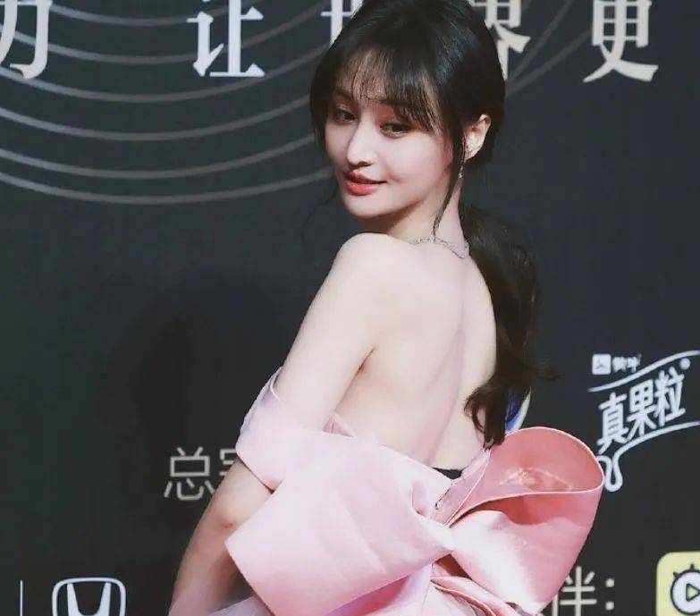 爱看 美人背 盘点位美女明星 美背 你更中意谁 内地 中国 女神