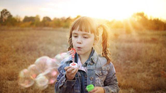 孩子总是活泼好动爱分心?