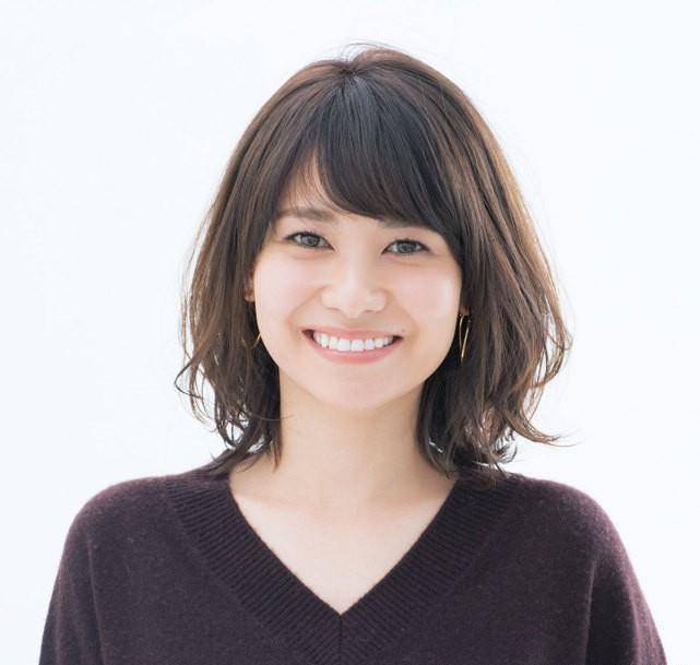 原创女人一旦过了30岁发型尽量以典雅为主做个气质短发美人