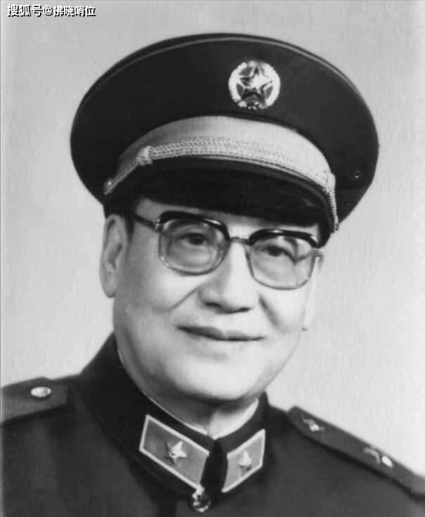 王静敏将军蔡永爷爷(左1)到邵山凭吊烈士刻骨铭心的爱我翻阅了上虞县