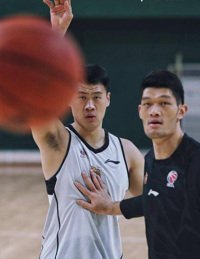 9个赛季18年的爱,无悔!_葛昭宝_伤病_北京