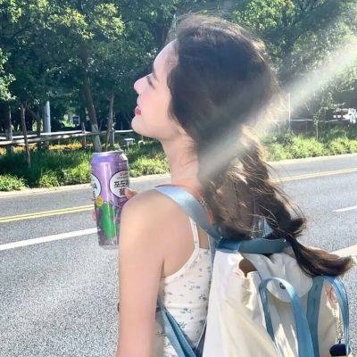 ins风女生头像个性唯美温柔给予她