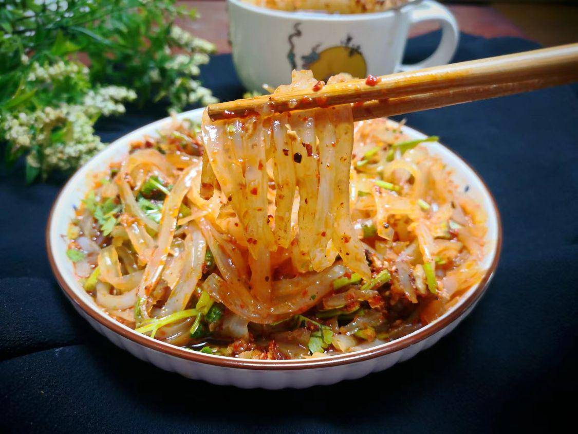 今天小面姨给大家分享一道"凉粉"的美食做法.