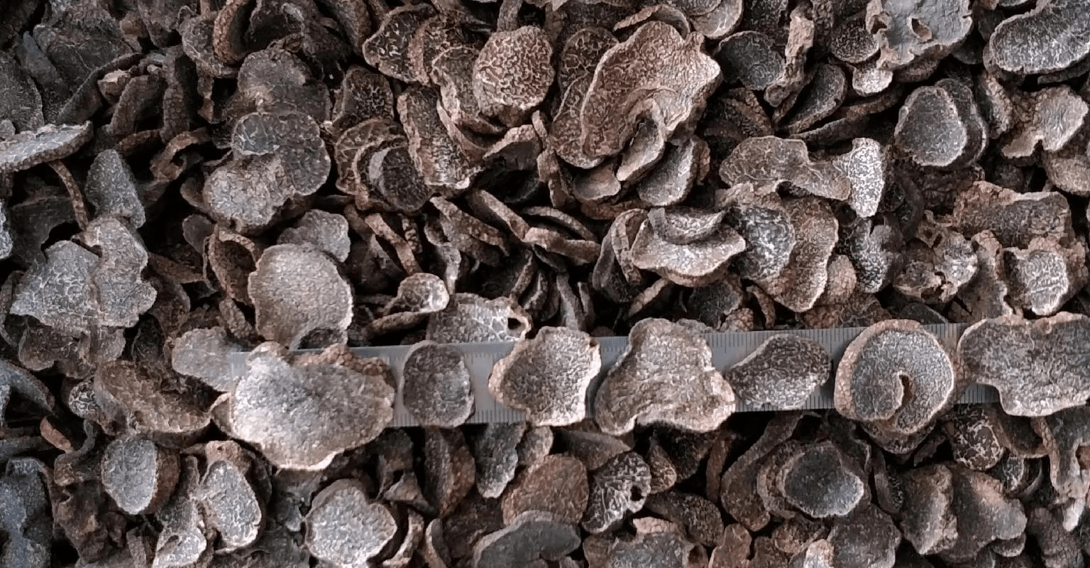 但是需要提醒大家的是,法国黑松露的价格纯纯是被炒高的啊