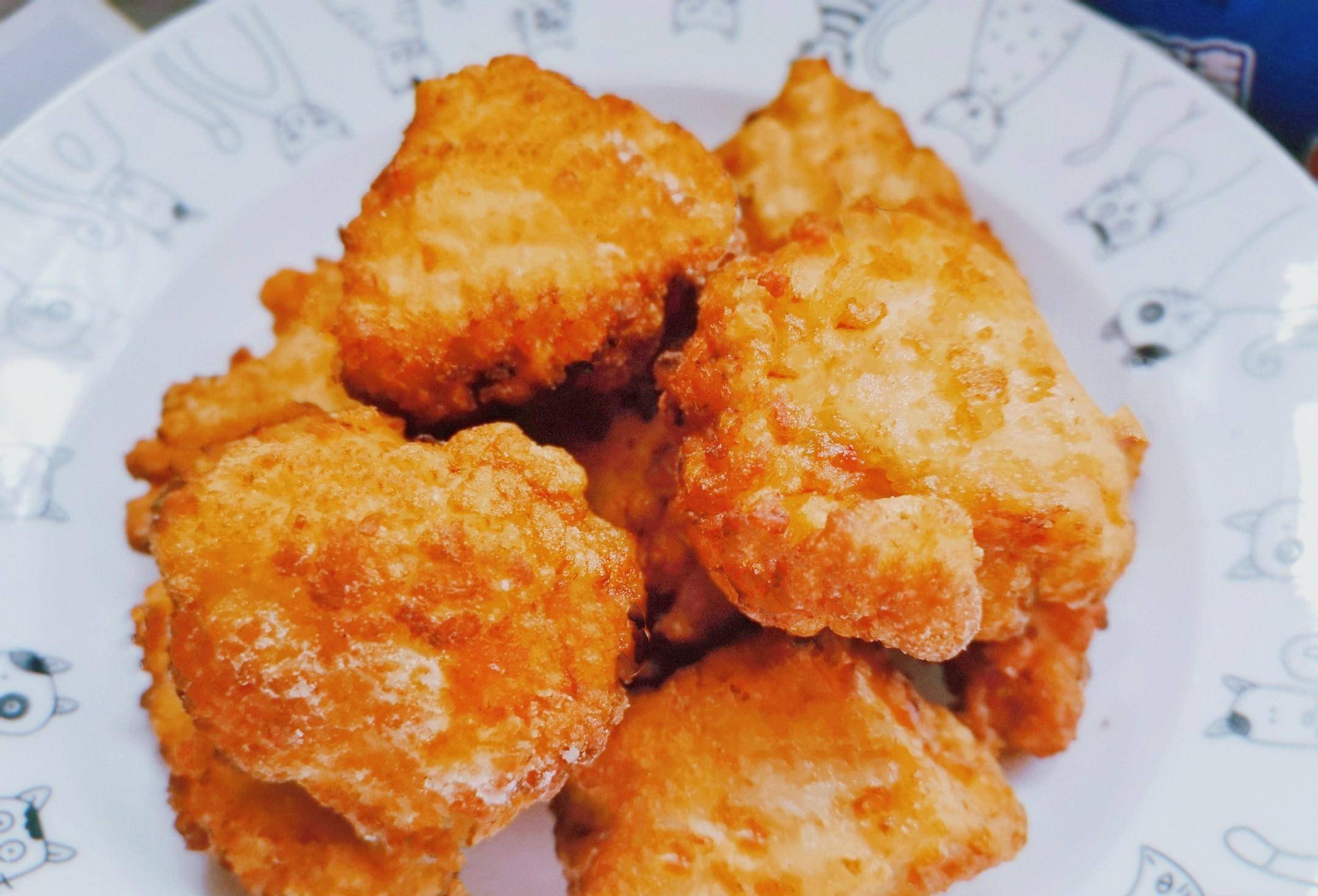 原创在家自制炸鸡块金黄酥脆外焦里嫩孩子和小朋友都抢着吃