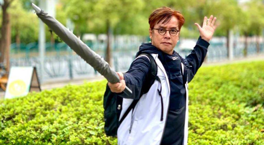 原创70岁谭咏麟近况曝光多次现身商演舞台百万出场费仍觉掉价