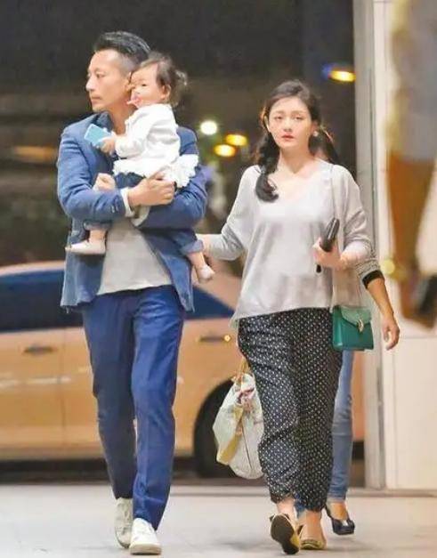 媒体揭汪小菲离婚内幕:爱喝酒遭女方亲友疏远