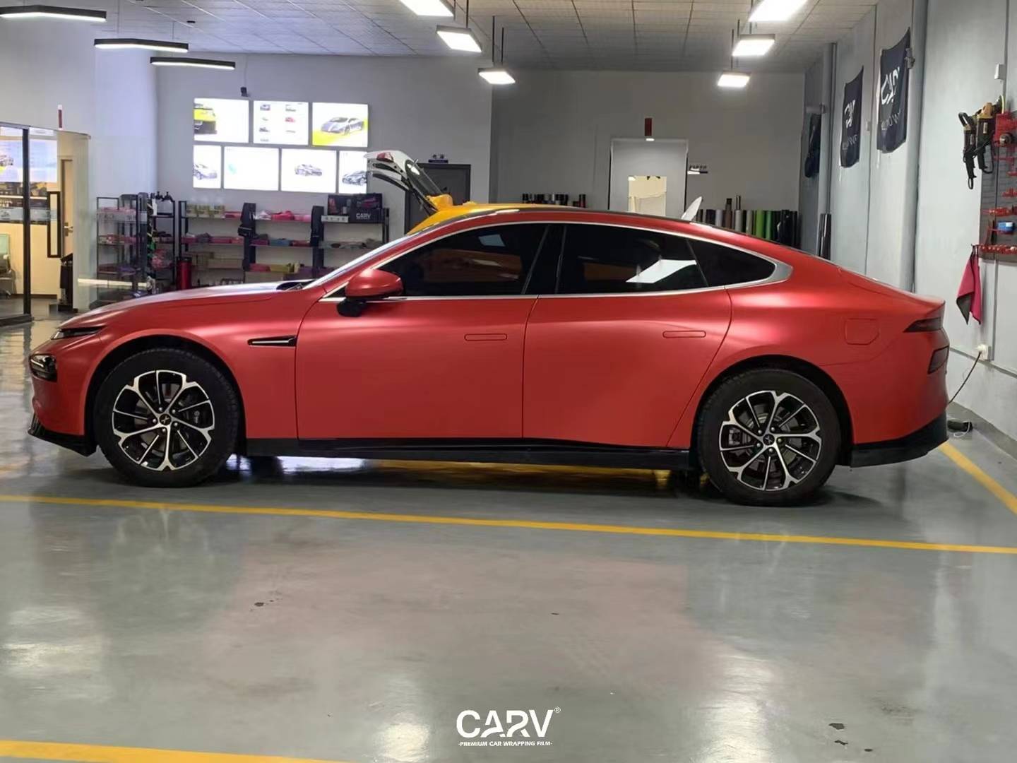 小鹏p7卡孚改色膜电光金属红_搜狐汽车_搜狐网