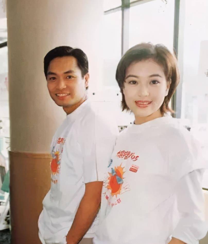 但口碑一直反应平平,这个时候刘小慧也提出分手