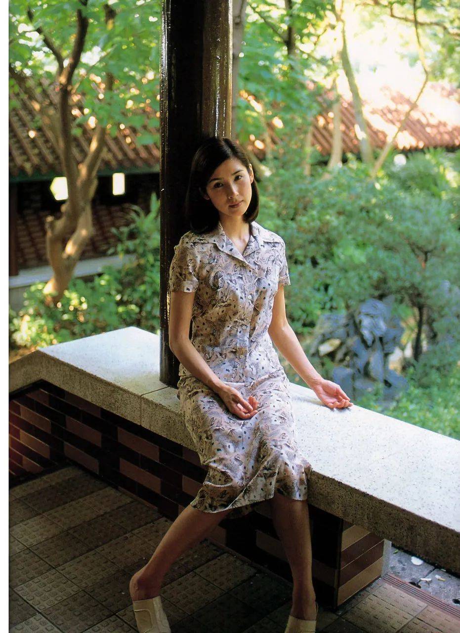 低调,优雅的冻龄气质女星——黑木瞳_保养_自律_日剧