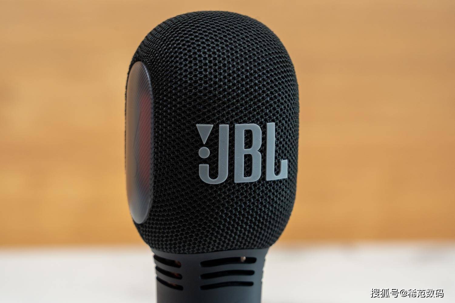 jbl音乐唱将麦克风体验把客厅打造成ktv嗨歌现场