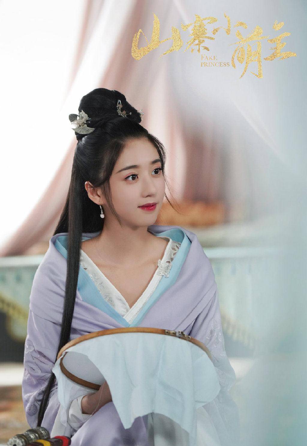 22岁李凯馨生日晒童年照,网友:又一位从小美到大的漂亮小姐姐_少女_剧