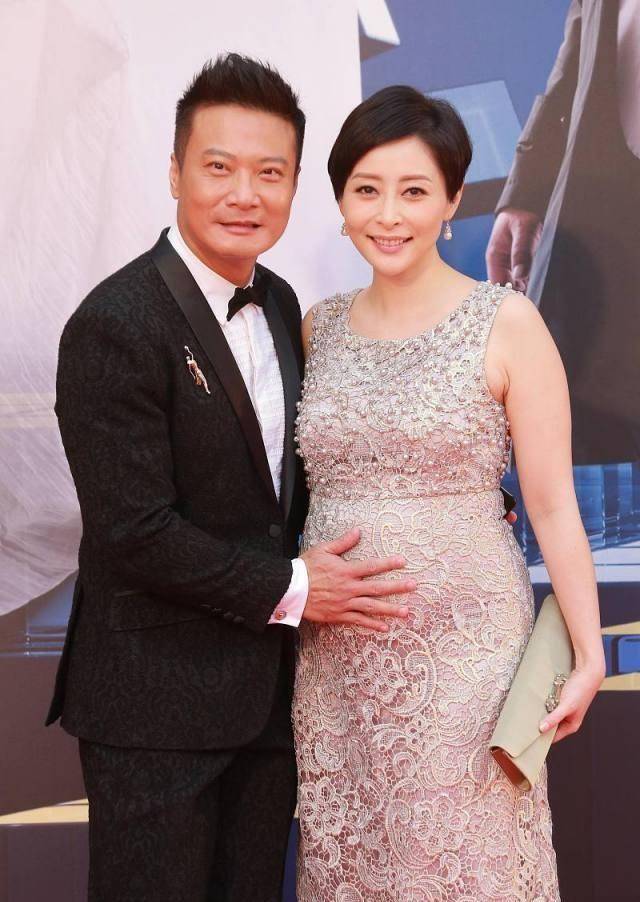 张迪和刘玉婷的结婚照图片