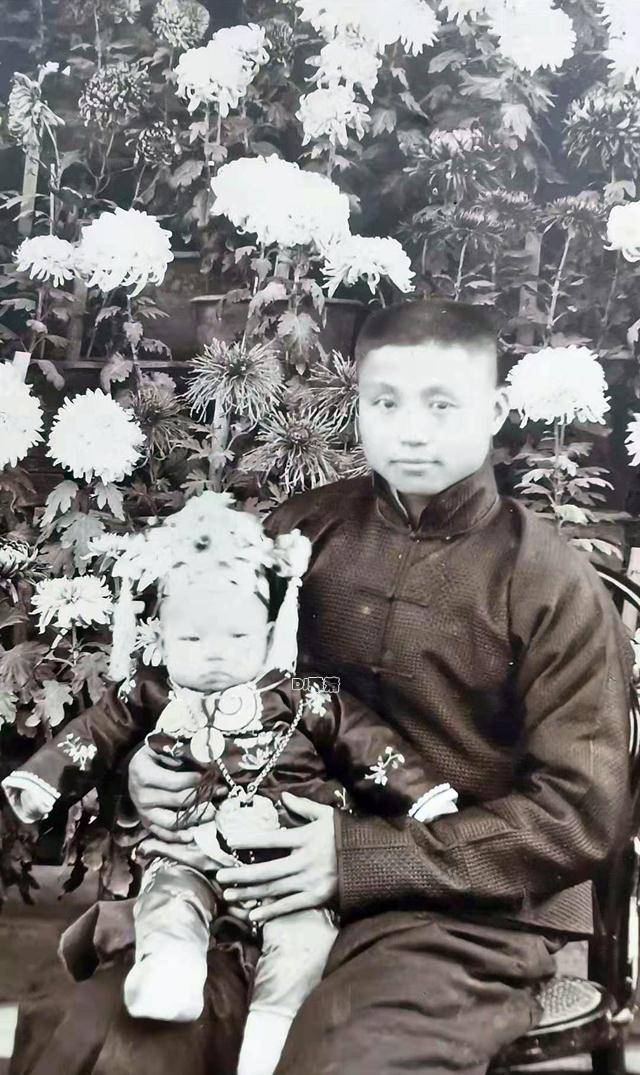 说到史原和罗静宜,他俩的确不算是上影厂最有名的演员.