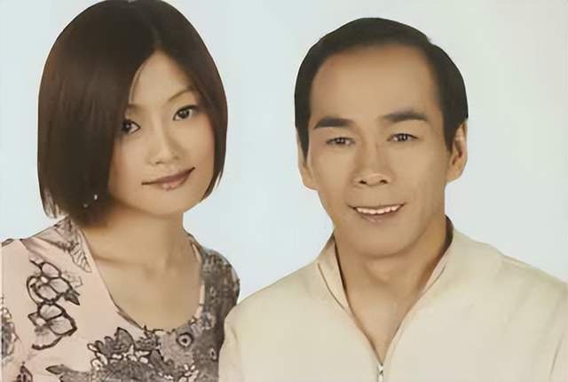 歌手何静一婚败给千百惠二婚遭丈夫欺骗女儿是软肋也是盔甲