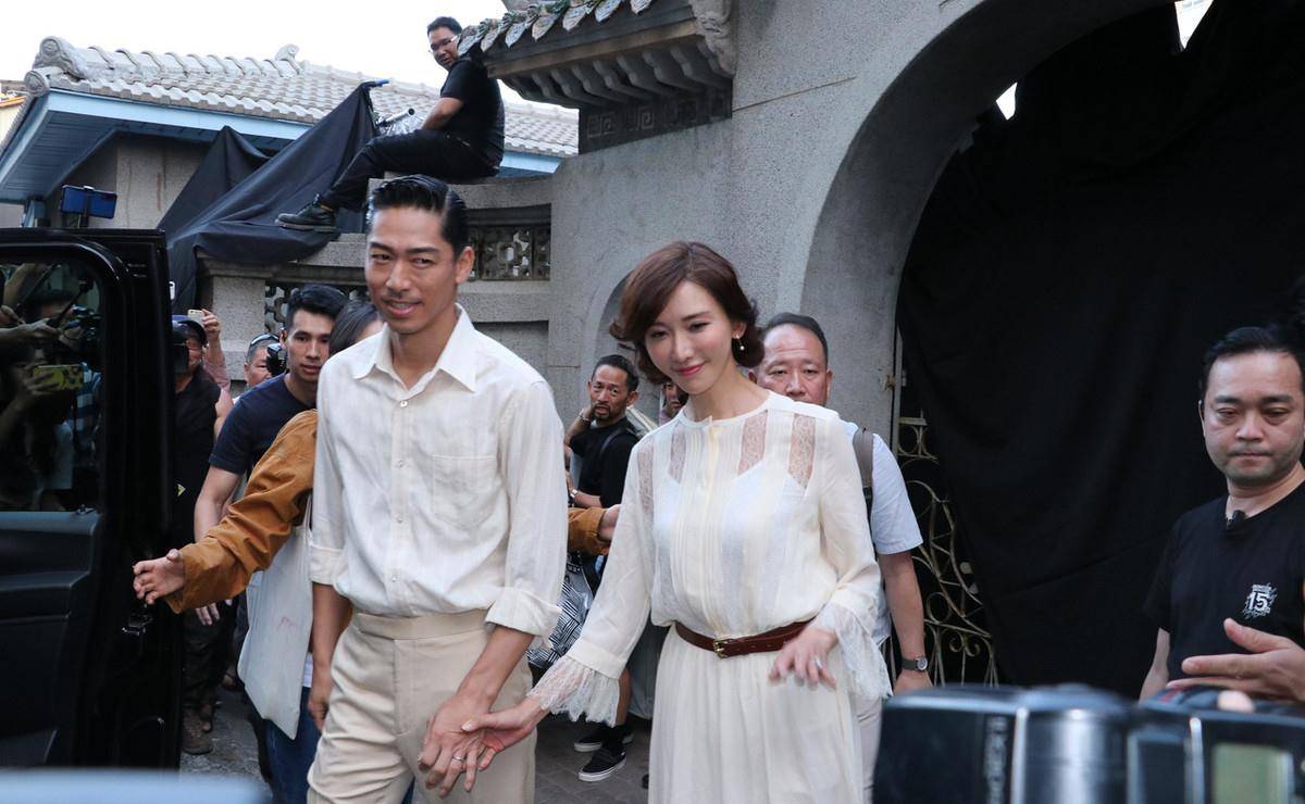 林志玲婚礼彩排照曝光,现场与黑泽良平甜蜜互动,难掩喜悦心情_台南