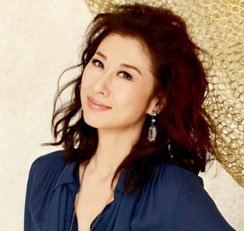 原创叶倩文背叛闺蜜嫁比自己大14岁的丈夫如今过得怎样