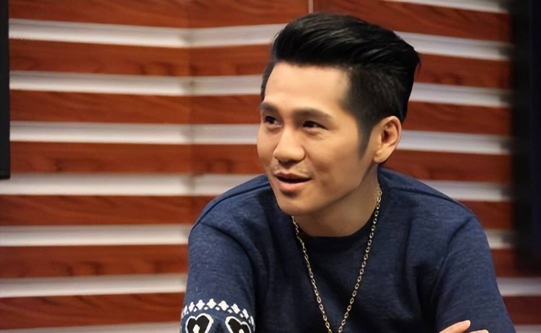 原创离婚了曹格吴速玲被曝已经分居女方带着两个孩子去新家居住