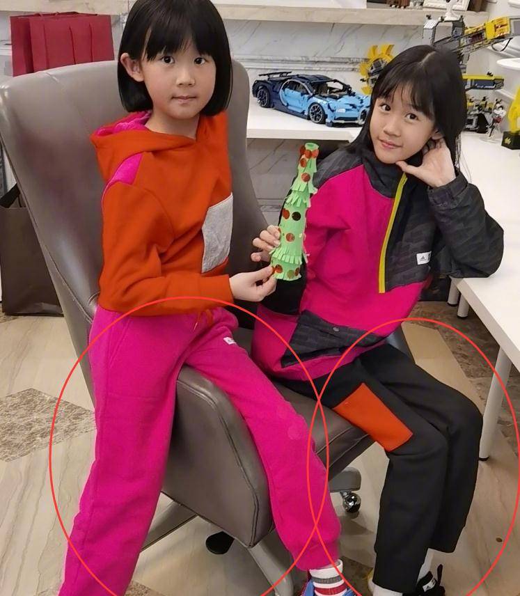 原创陆毅晒女儿近照贝儿瘦到下巴好尖见到她12岁腿长基因太强