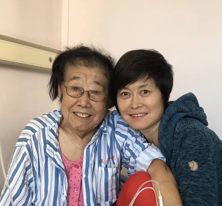 央視主持敬一丹三戰考研64歲生日卻成了母親的忌日