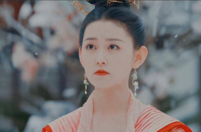 原创19岁蒋依依终当女主粉色古装扮相好圈粉男主人选观众也满意