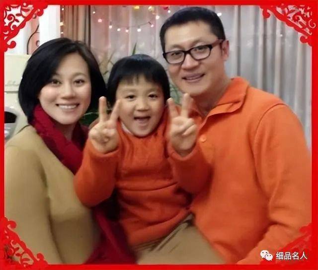 李萱与丈夫和儿子2022年6月,高秀敏已去世17年了,何庆魁也75岁了,进入