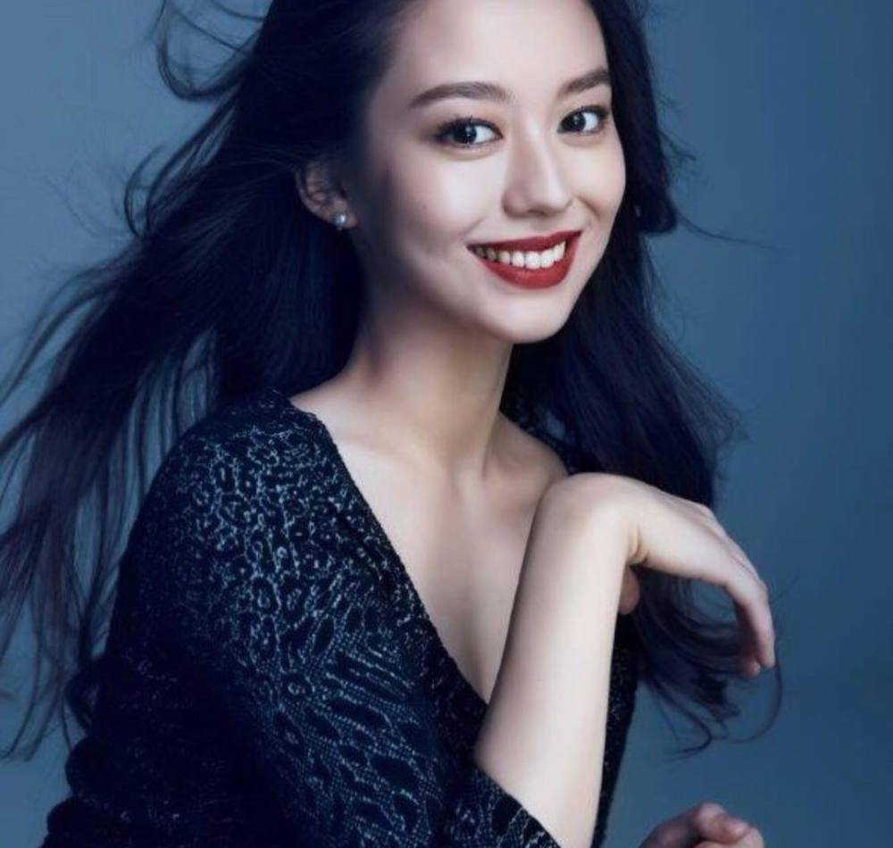 原创郎朗24岁妻子童年照曝光德韩混血11岁时颜值是这样