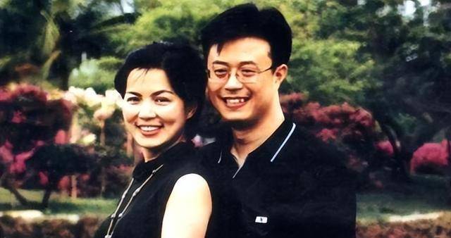 白燕升巅峰时期离开央视对瘫痪妻子宠爱有加50岁生2胎