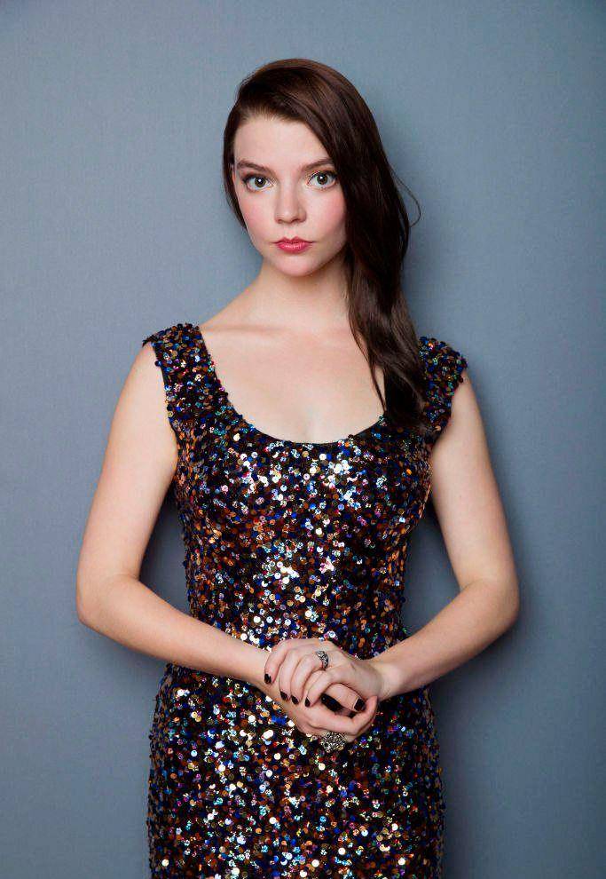 霸道亲亲太甜,粉丝却嫌女神男友丑爆_安雅·泰勒_乔伊_eoin