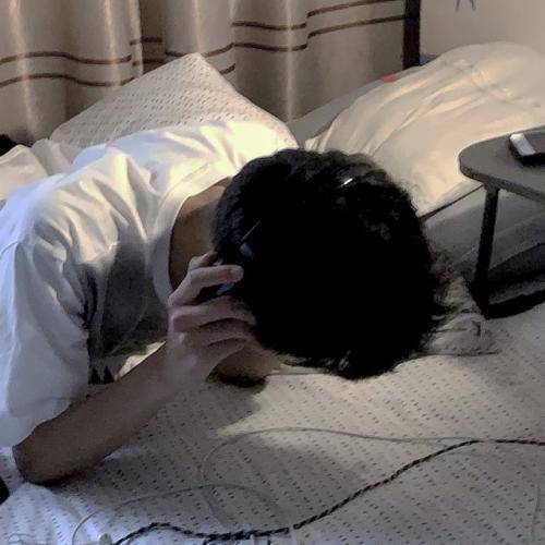 帅气男生头像冷酷真人版戒掉自己的天真