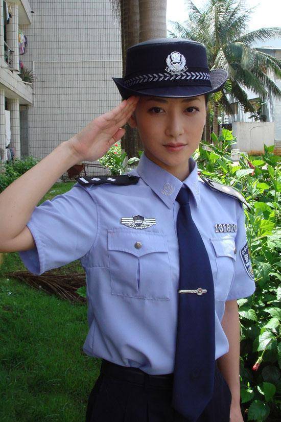 当女明星穿上警服谁才是最美警花