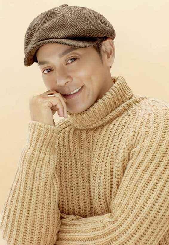 原创58岁莫少聪罕晒近况曾多次提名影帝抛弃洪欣娶娇妻成渣男