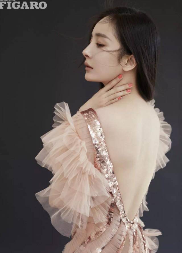 原创我酸了倪妮的天鹅颈钟楚曦的美背杀这些女明星身材撩人无数