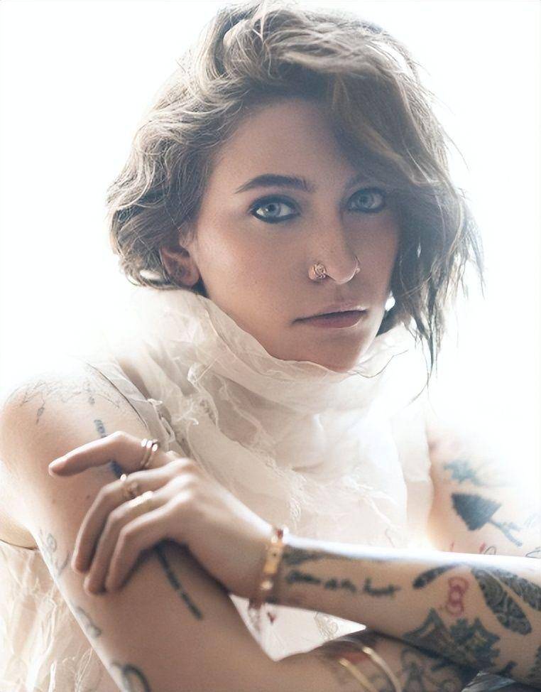 杰克逊去世13年:大儿子遗传白癜风,女儿走出抑郁