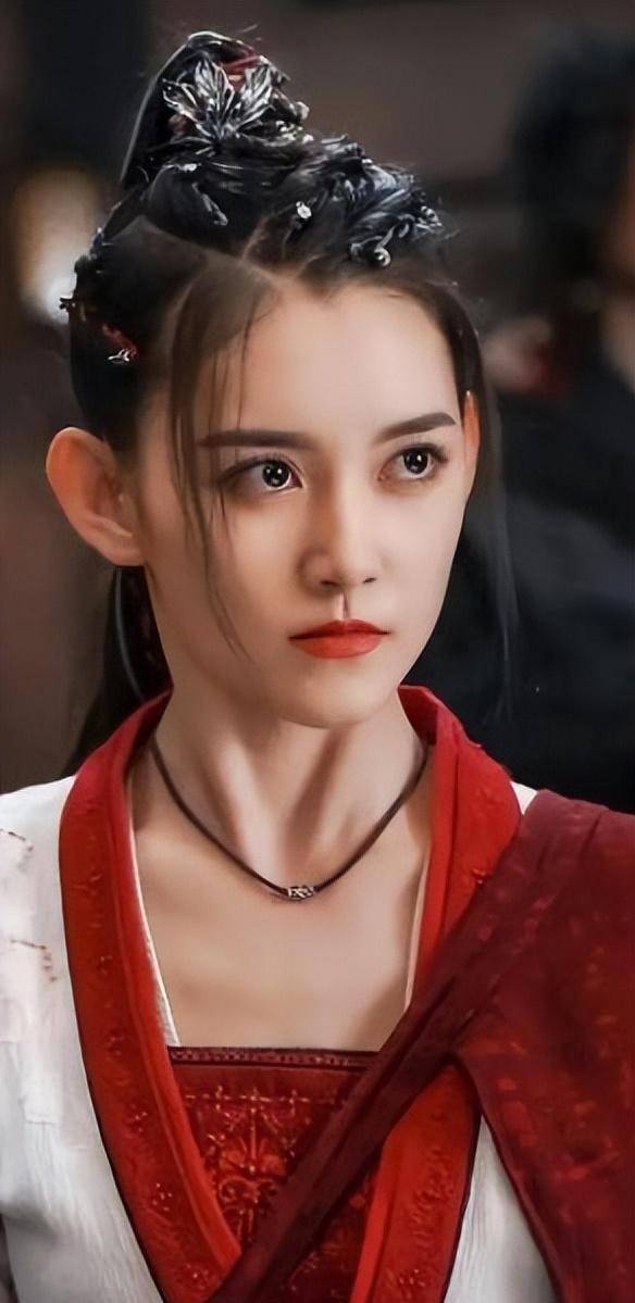 即将来袭,男女主都是00后,古装扮相美极了,熬夜追_花间酒_蒋依依_演技