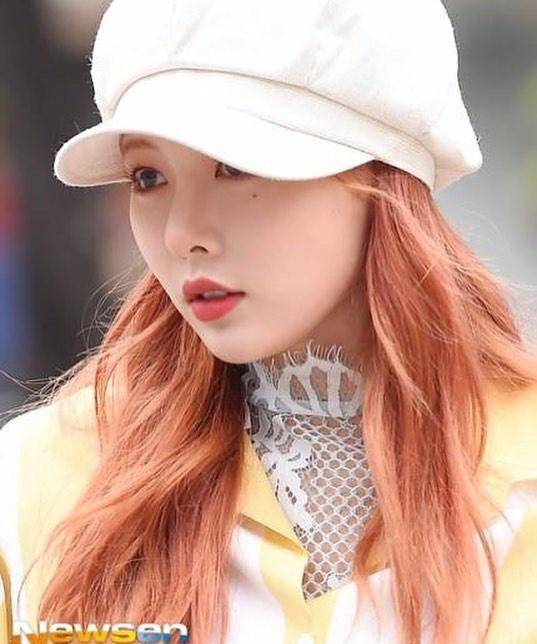 朴信惠,李圣经亲自示范珊瑚橘发色,素颜也能超有气质!