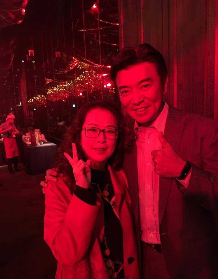 66岁张佩华气质儒雅,57岁赵永馨变大妈_灯光师_男友_时候