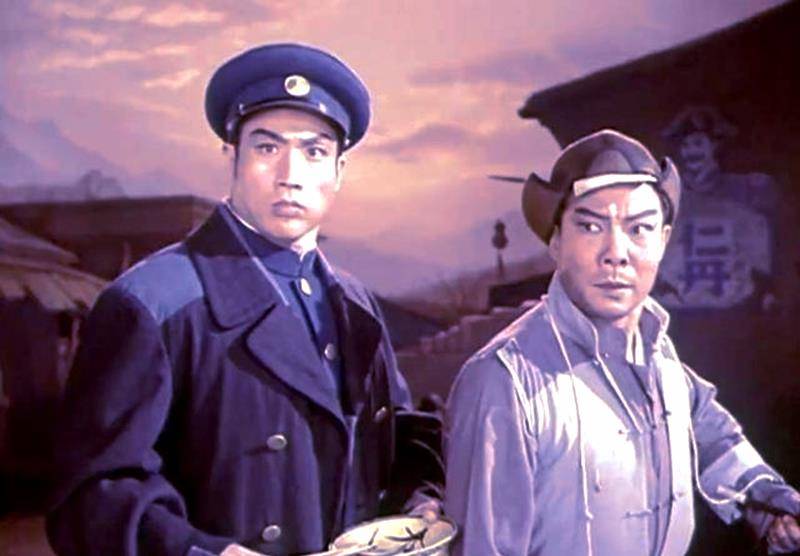 他是现代京剧《红灯记》磨刀人,为什么56岁了还要拜师"鸠山"呢_谷春章