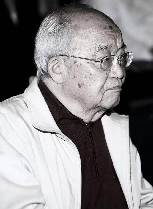 乔羽去世后,众多曾与他有过合作的歌唱家,歌手,作曲家纷纷发文悼念他